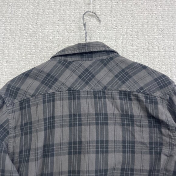 Le Temps des Cerises Plaid Button Up Shirt Men’s Sz S Gray Black Long Sleeve - Picture 11 of 14